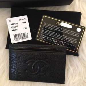 ✨chanel ✨  black caviar CC timeless card case